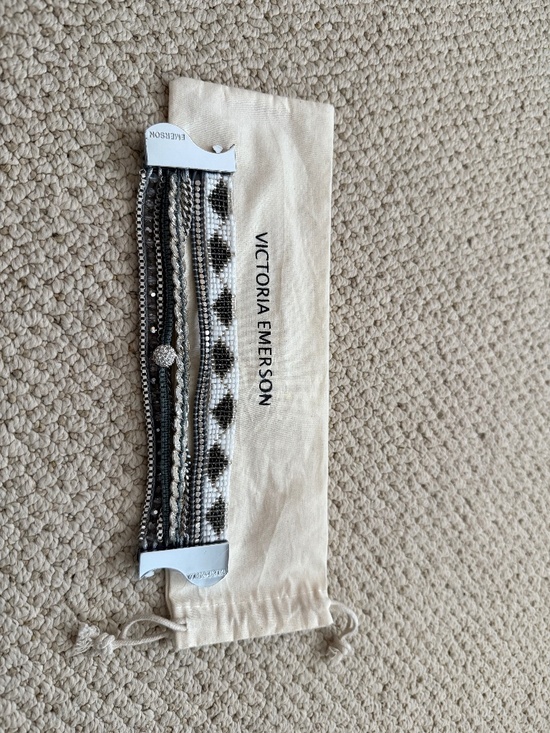 Victoria Emerson Bracelet - Picture 1 of 3